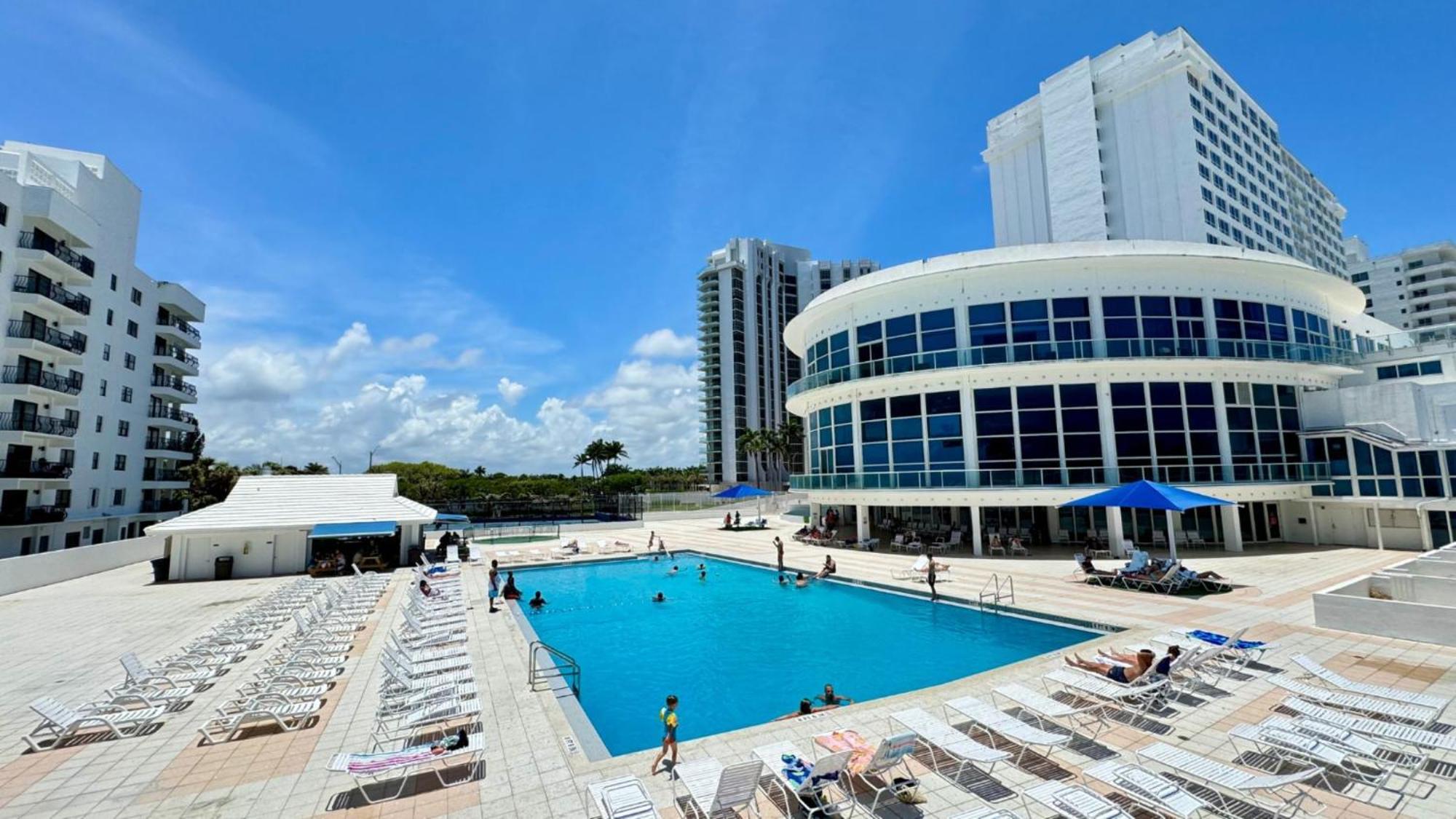 מיאמי ביץ' Seastays Apartments מראה חיצוני תמונה